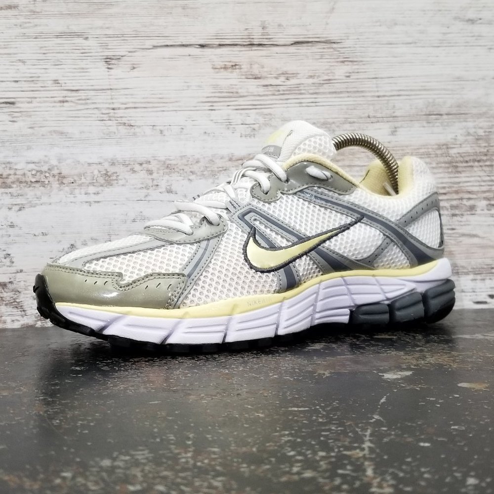 Vintage 2009 Womens Nike Pegasus 26 Running Shoes